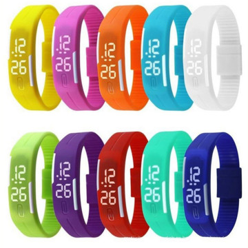 Relojes LED deportivos de moda Relojes digitales con pantalla táctil de goma de silicona de color caramelo, pulsera impermeable
